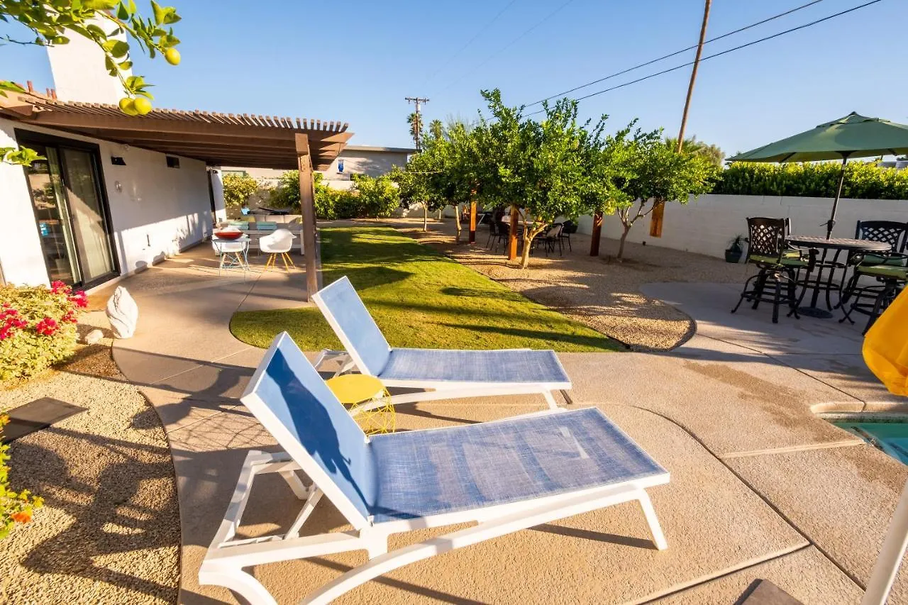 Beautiful Palm Springs Home Large Private Yard 0*,